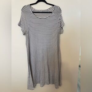 Old Navy Black and White Striped Dress